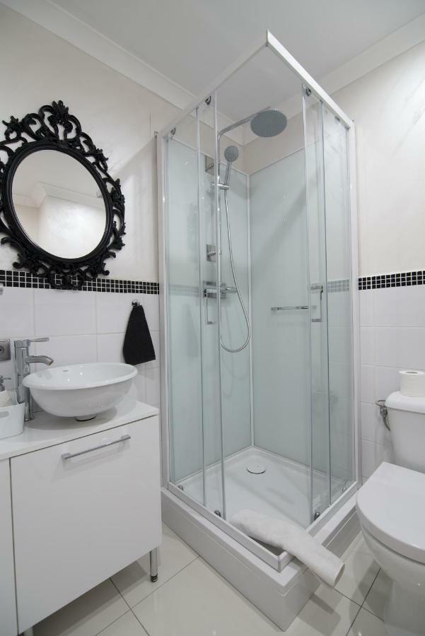 The White Apartment وارسو المظهر الخارجي الصورة